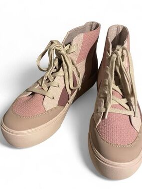 NWOB Rocket Dog Pink Patchwork Flair Women’s High Top Platform Sneakers size 11